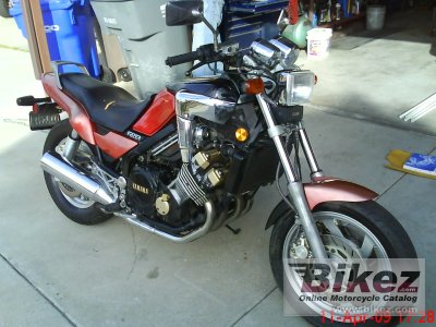1986 Yamaha FZX 700 Fazer photo